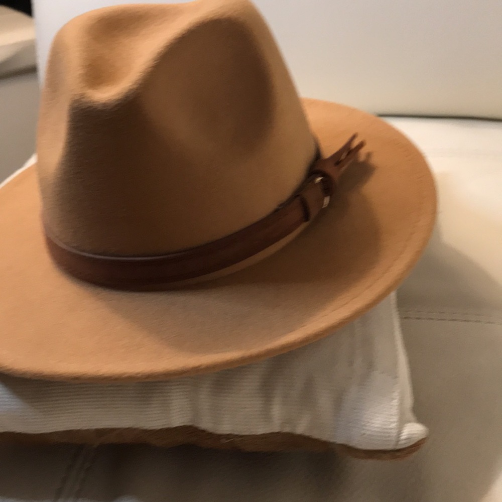 Camel Color Hat. Adjustable String - image 4